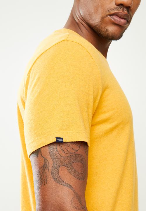 Superdry. - Ol vintage emb tee - yellow 