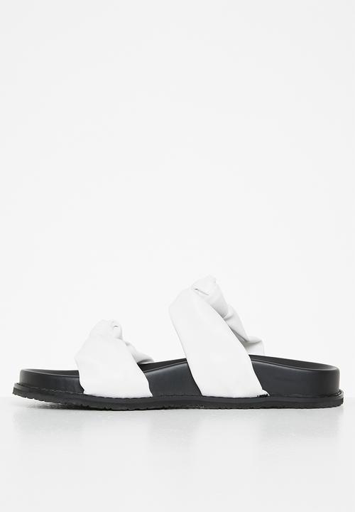 Z_Code_Z - Tuma twisted front slide - white