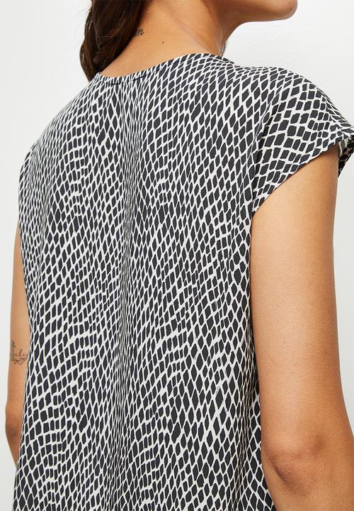 edit - Basic woven shell - black & neutral