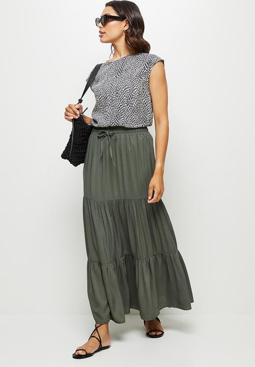 edit - Basic woven shell - black & neutral