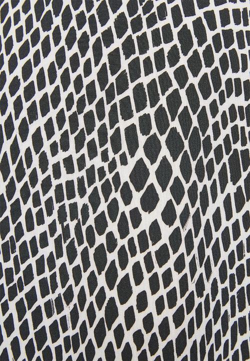 edit - Basic woven shell - black & neutral