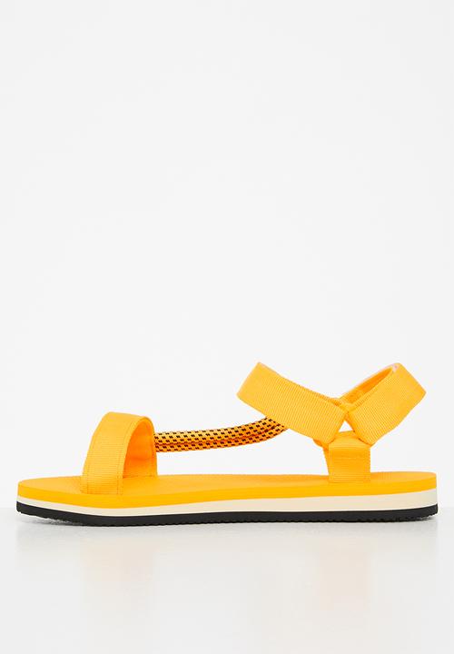 Tom Tom - Sporty chunky sandal - yellow