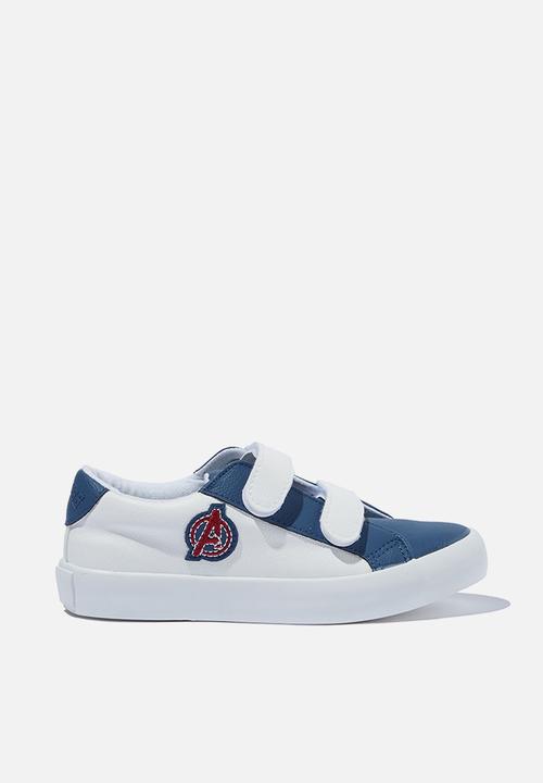 Cotton On - Kids licensed footwear - lcn mar avengers double strap trainer
