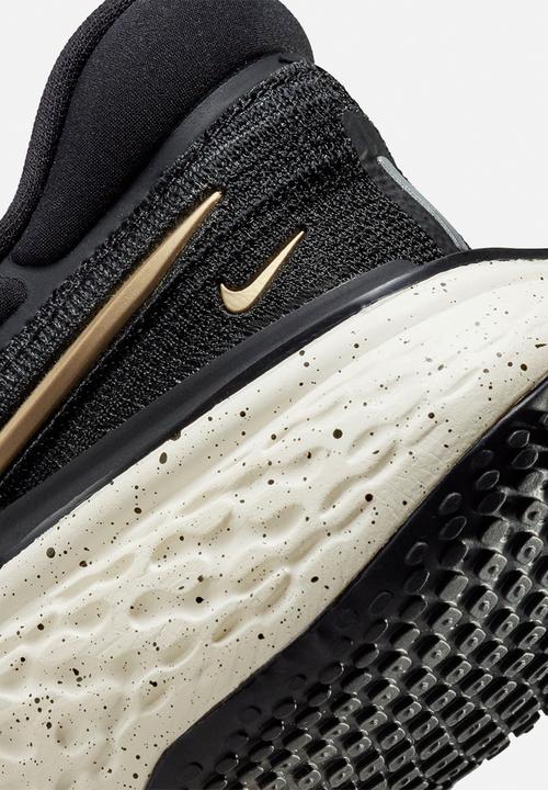 Nike - Zoomx Invincible Run Flyknit