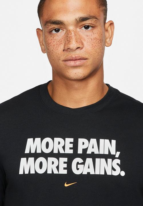 Nike -  Nike Dri-FIT Men's Training T-Shirt open hk - black