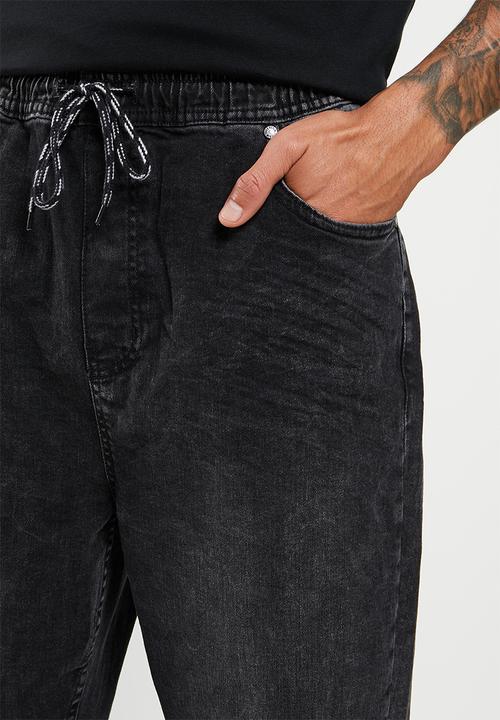 STYLE REPUBLIC - Gabe tapered fit cuff jeans - black