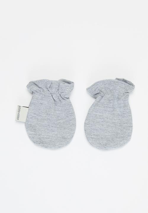 Sticky Fudge - Mittens - grey