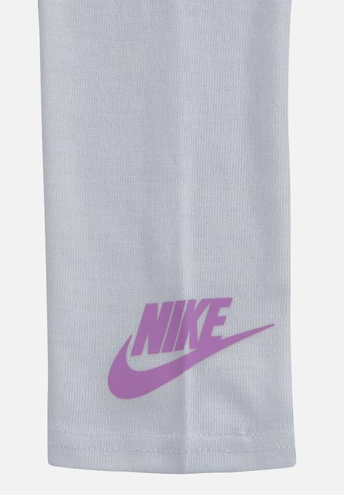 Nike - Nkg iridescent nike futura - white