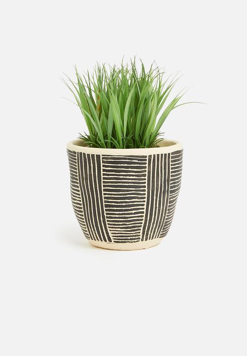H&S - Mini pattern planter - lines etched 