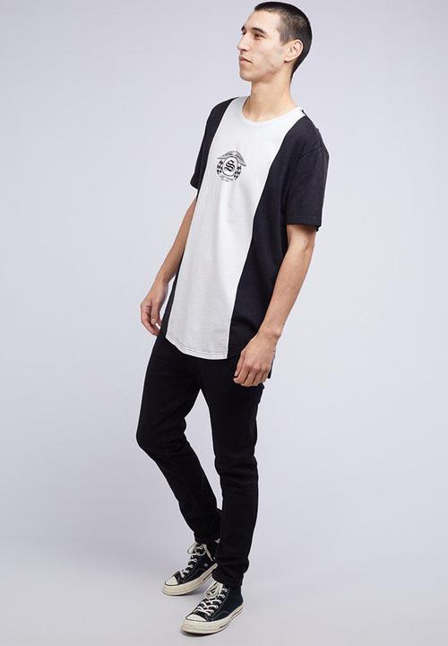 Silent Theory - Harvey panel short sleeve tee - washed black