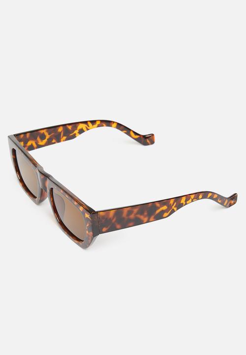 Superbalist - Lori cateye sunglasses - tortoise