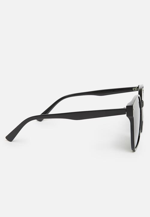 Superbalist - Sara square sunglasses - black
