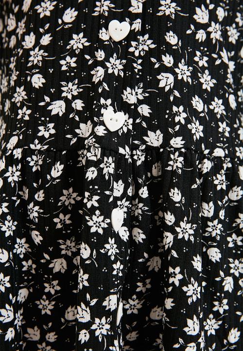 Trendyol - Floral print dress - black