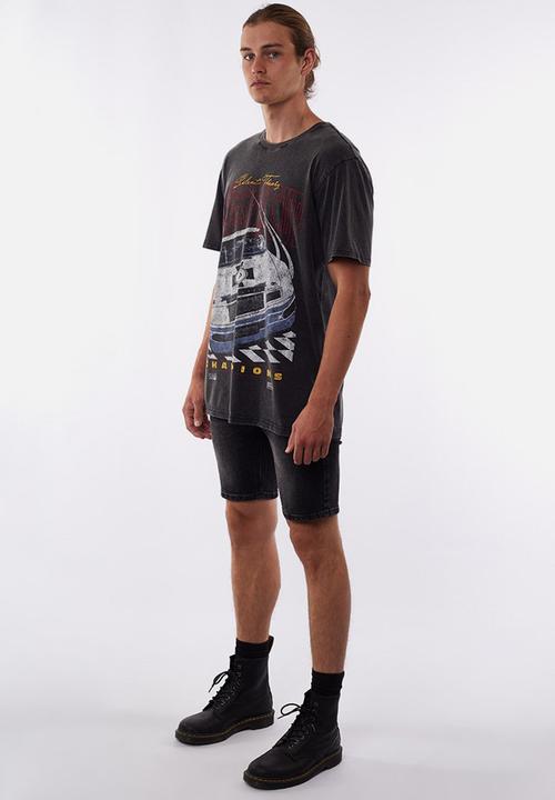 Silent Theory - Wingspan cup short sleeve tee - vintage black