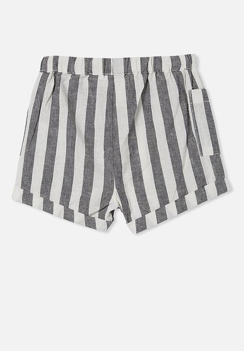 Cotton On - Carl button short yd - phantom/vanilla robbo stripe