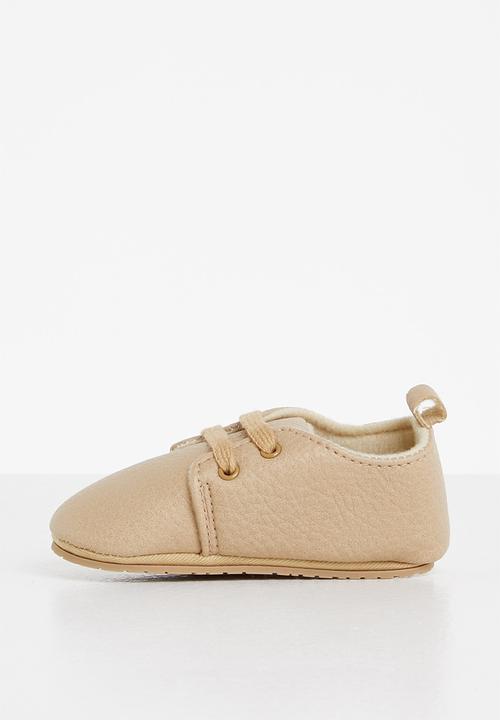 Pop Candy - Baby boys plain slip on - beige