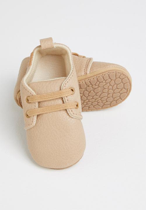 Pop Candy - Baby boys plain slip on - beige