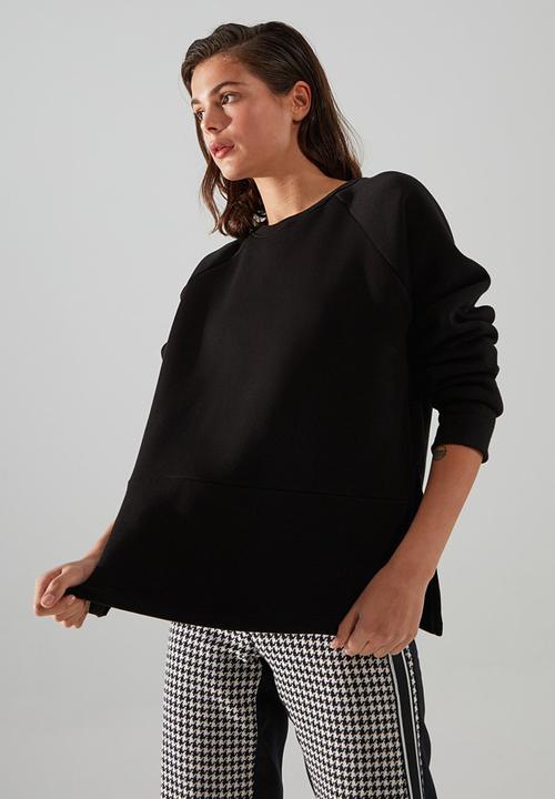 Trendyol - Knitted raised sweatshirt with side slits - black