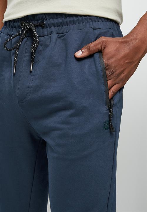 Lark & Crosse - Slim fit sweatpants - navy