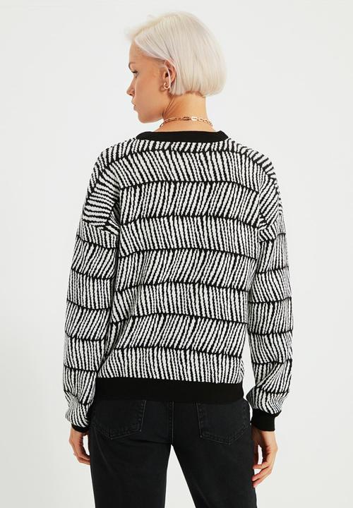 Trendyol - Print knit sweater - black & white