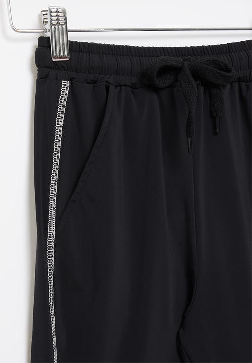 Rebel Republic - Older boys jogger - black