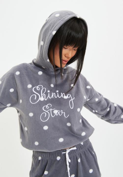 Trendyol - Polka dot patterned knit pajama set - grey