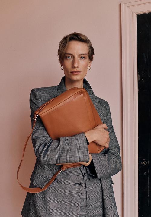 MANGO - Flap leather bag - tan