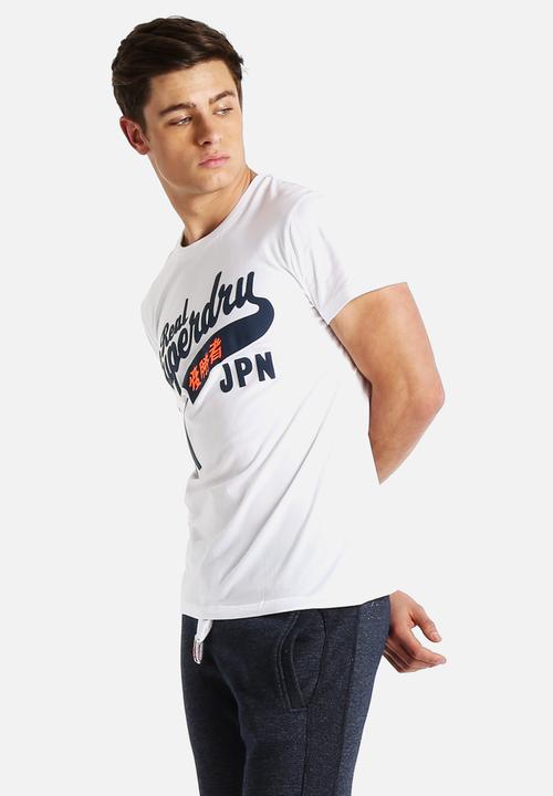 Superdry. - Fat Swoosh Reworked T-shirt