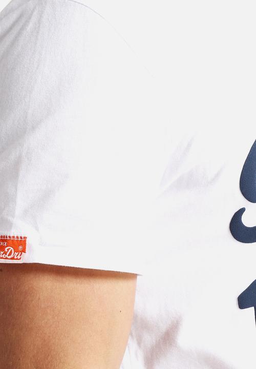 Superdry. - Fat Swoosh Reworked T-shirt