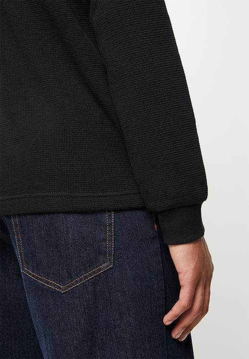 Calvin Klein - Monogram badge waffle long sleeve tee - black