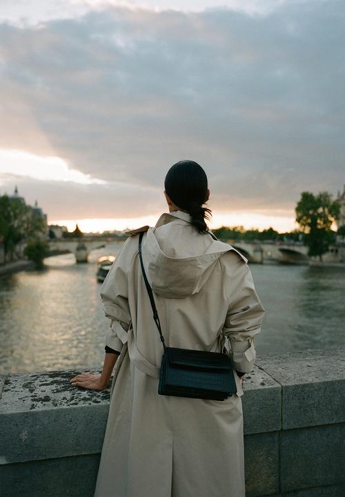 MANGO - Croc-effect flap bag - black