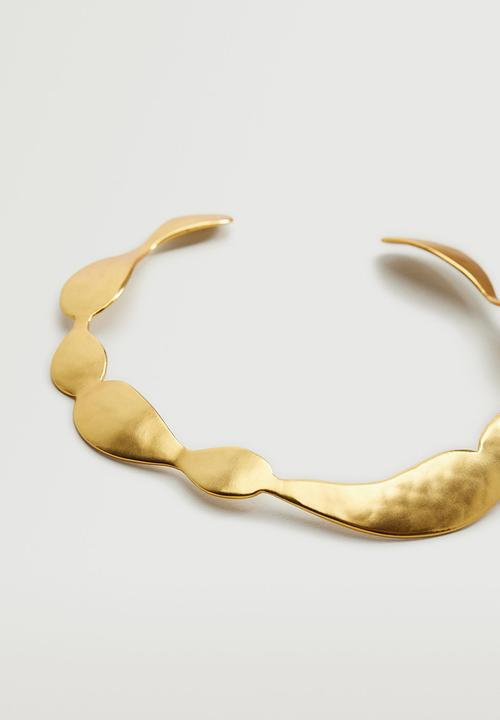 MANGO - Metallic rigid choker - gold