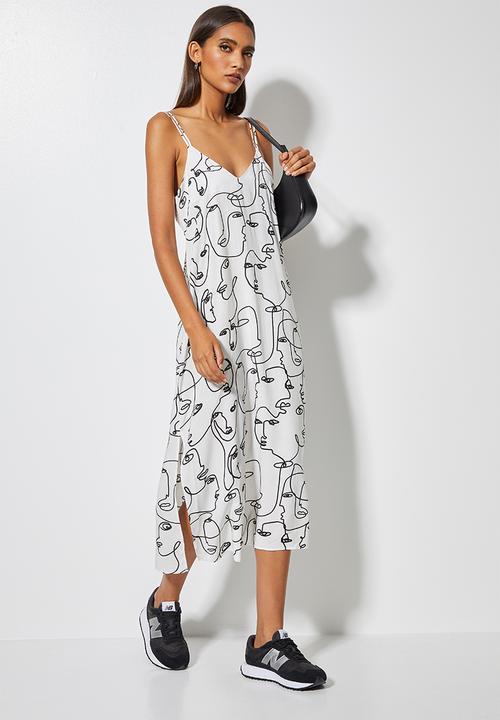 Superbalist - V-neck column dress - white & black 
