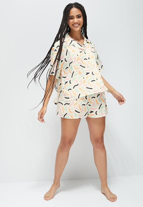 Blake - Printed button down sleep set - ivory squiggle  print