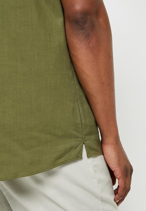 Lark & Crosse - Regular fit lightweight textured short sleeve shirt - khaki