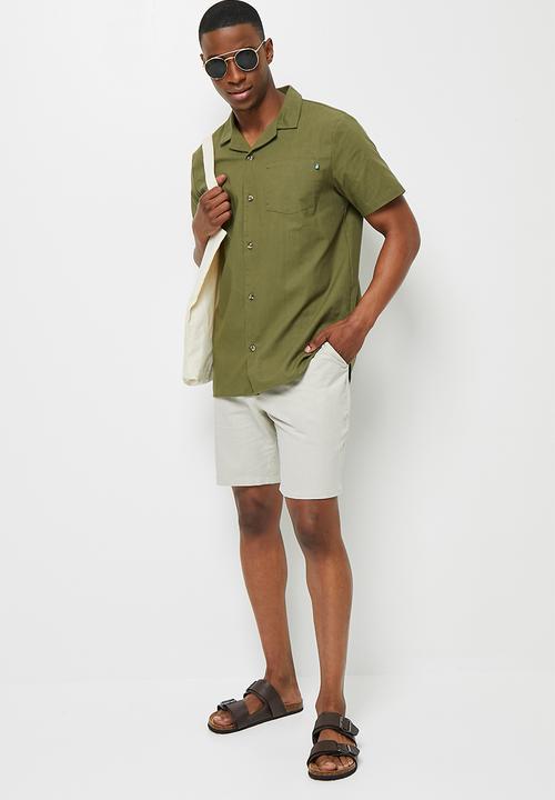 Lark & Crosse - Regular fit lightweight textured short sleeve shirt - khaki