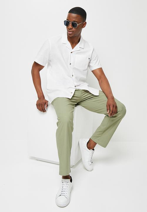 Lark & Crosse - Regular fit lightweight textured short sleeve shirt - white