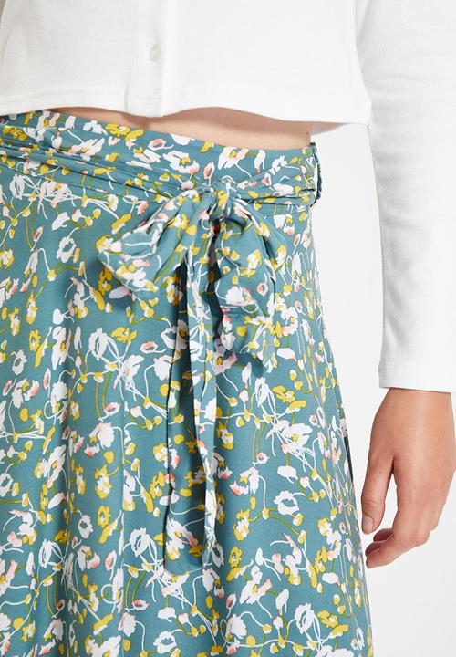Trendyol - Belted skirt - green