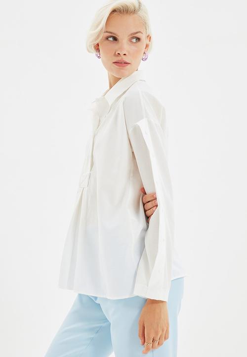 Trendyol - Buttoned blouse - ecru