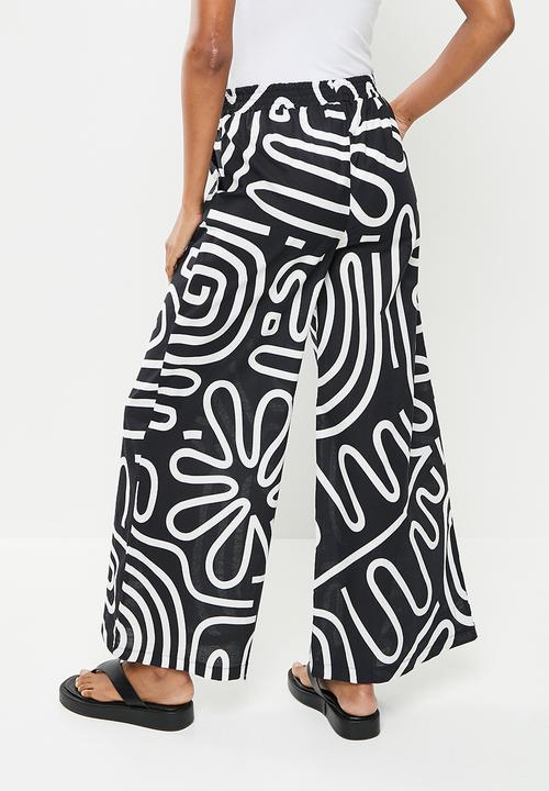 Me&B - Elasticated super wideleg pull on pant - black squiggle