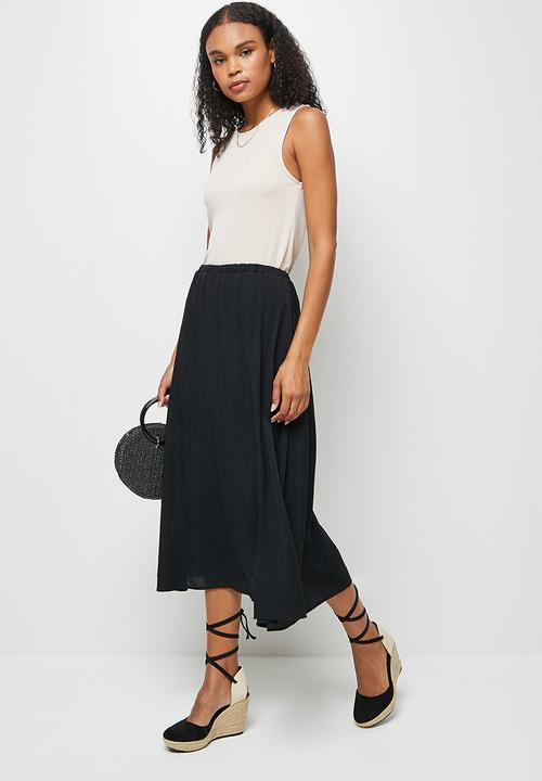 MILLA - Textured pull on midi skirt - black
