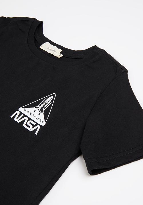 Superbalist Kids - Younger boys short sleeve nasa tee & shorts set - black