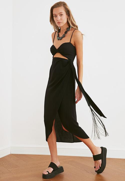 Trendyol - Cut-out detailed tasseled beach dress - black