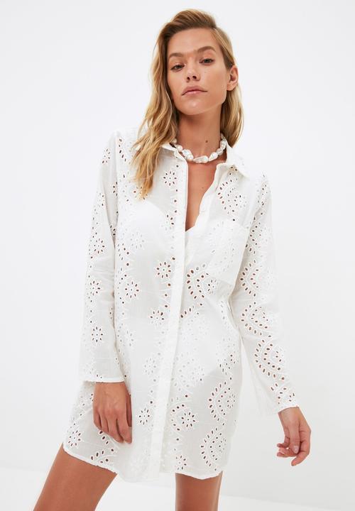 Trendyol - Scallop embroidered shirt - white