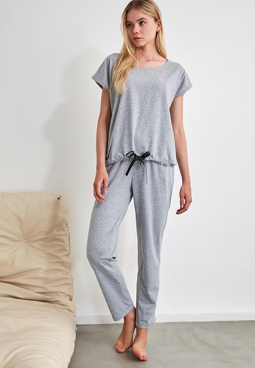 Trendyol - Lacing detailed knit pyjama set - grey