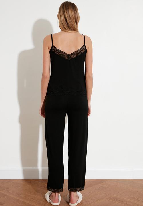Trendyol - Lace knit pyjama set - black