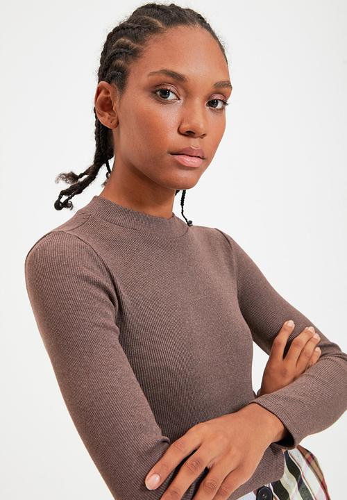Trendyol - Turtleneck ribbed snap bodysuit - brown