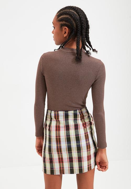Trendyol - Turtleneck ribbed snap bodysuit - brown