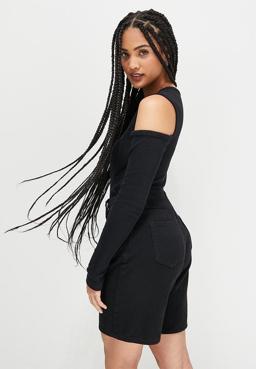 Blake - Cold shoulder crop tee - black