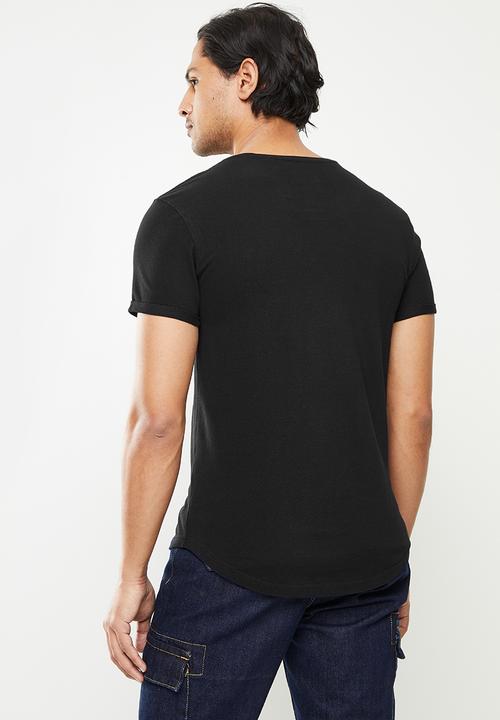 S.P.C.C - Palermo regular fit scooped hem tee - black
